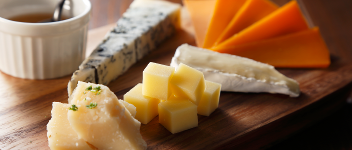 選りすぐりの本場のチーズ